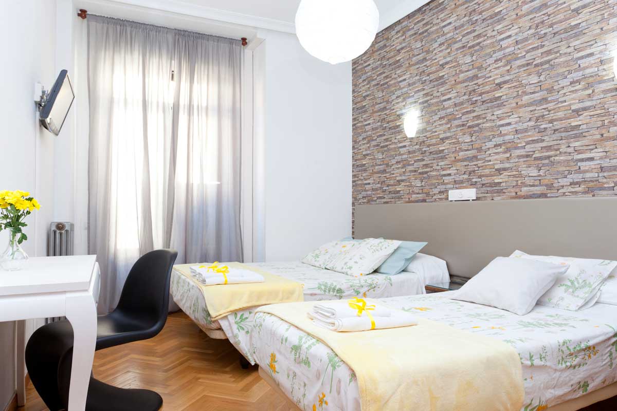 Hostal Hispano - Gran Vía, Madrid centro | Official Website - Best price